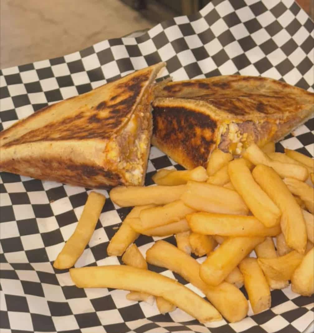 Messenger_creation_D2596BC2-545E-430B-BD36-DD4B6DD4CC7F